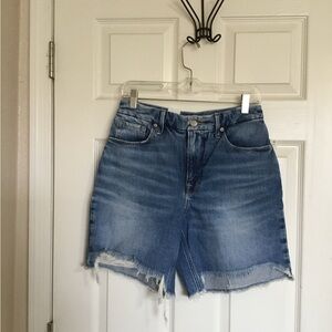 Good American Good Icon Denim Shorts size 6/28 NWT